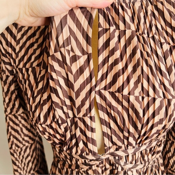 ZARA PRINTED PLEATED DRESS - Picture 11 of 11